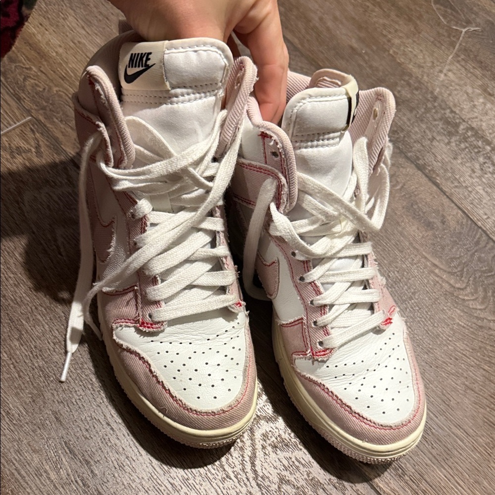 Nike Women's White and Pink Sneakers